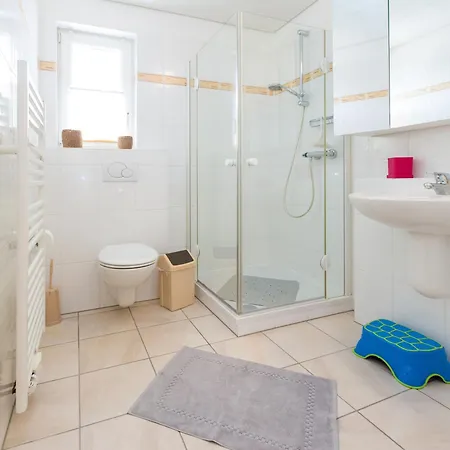 Oberdeck - Koenigsberger Allee 28