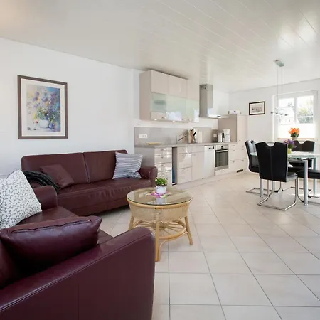 Oberdeck - Koenigsberger Allee 28